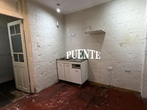 Local en  lOMAS DE ZAMORA