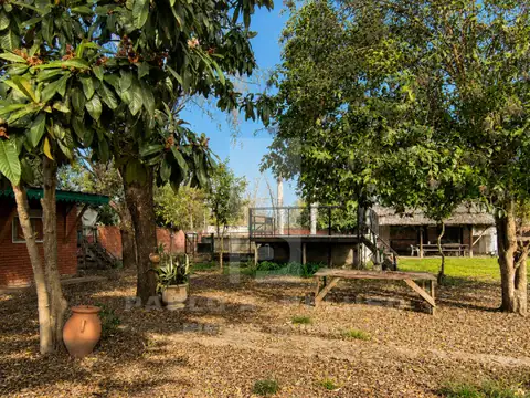 Casa en Venta con 1 cochera