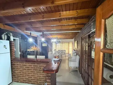 Casa en Venta en Monte Grande, USD 180.000