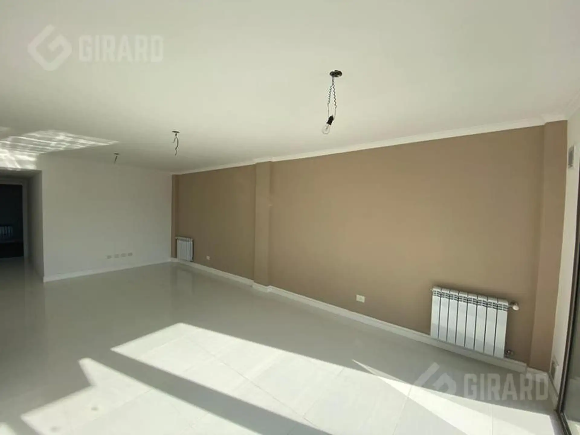 Moderno departamento en venta, zona Plaza Mitre.