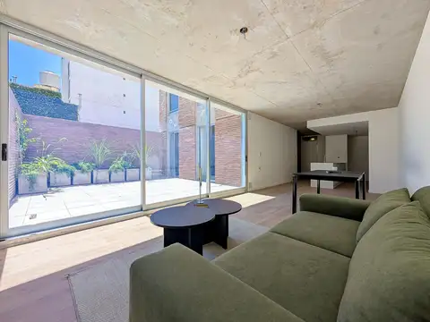 VENTA DEPARTAMENTO  A ESTRENAR DE DOS DORMITORIOS CON PATIO EN PICHINCHA