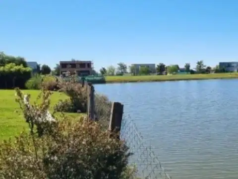 Barrio Privado Islas - El Canton - Lote al agua - Amplia vista 