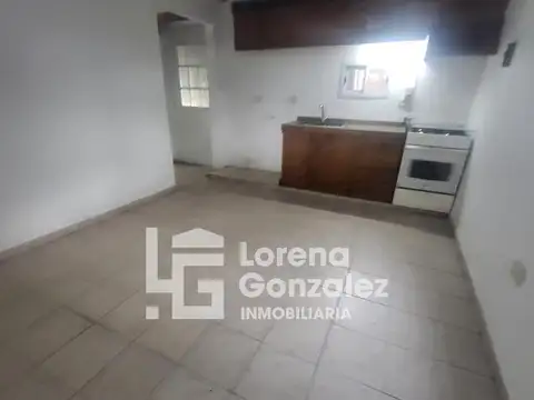 CASA EN ALQUILER DOS DORMITORIOS ESCOBAR