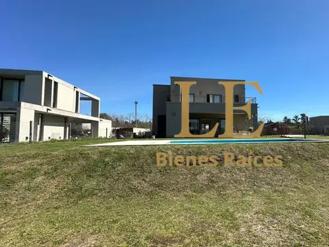 Casa en Alquiler de 5 dormitorios