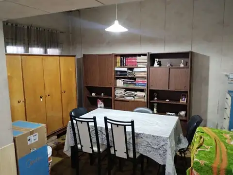 Casa 4 ambientes con 1 baño