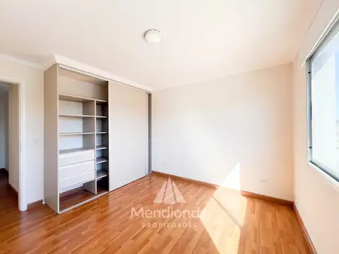 Depto Tipo Casa en Alquiler de 3 ambientes