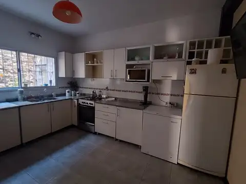 CASA PH. EXCELENTE OPORTUNIDAD