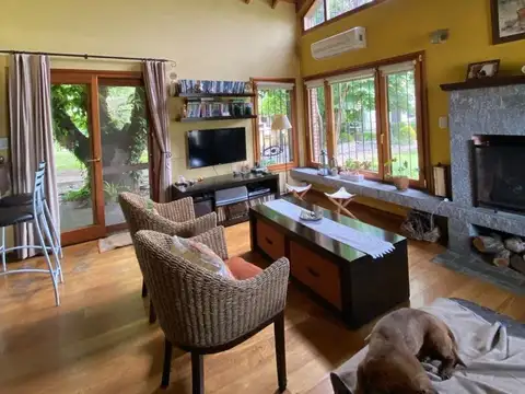 Casa 6 ambientes con 3 baños