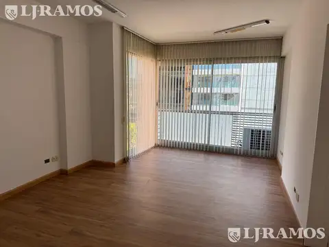 Oficina en Alquiler al Oeste