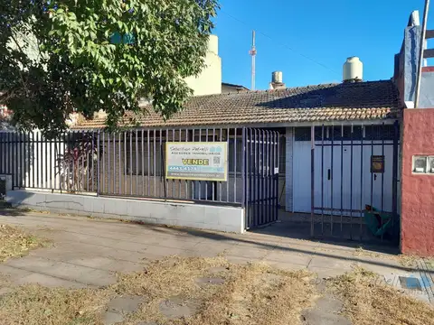 Venta Casa para refaccionar en Ramos Mejía de 3 Ambientes