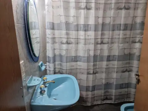 PISO (P.h) 3 AMPLIOS AMBIENTE 2 BÑOS PTIO.SIN EXPENSAS