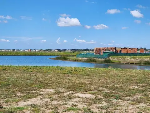 VENTA LOTE PUERTOS AMARRAS AL AGUA