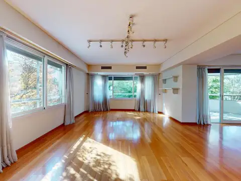 Departamento en Venta con 3 cocheras