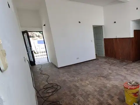 Depto Tipo Casa en Venta 40 años