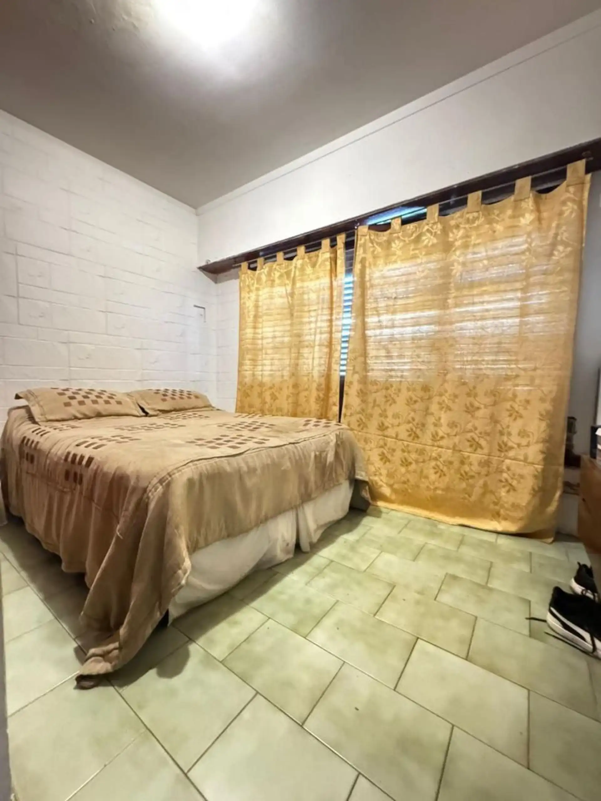 VENTA DE CHALET 4 AMBIENTES EN MAR DEL PLATA