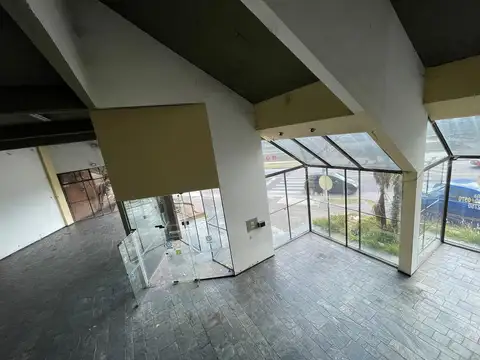 Local Comercial de Losa 413 m² S/ Avenida - Ex Concecionaria - Ituzaingó