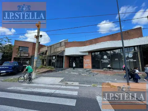 Local Comercial de Losa 413 m² S/ Avenida - Ex Concecionaria - Ituzaingó