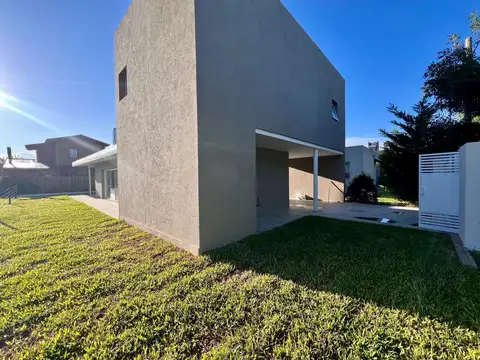 Casa en Venta 1 año