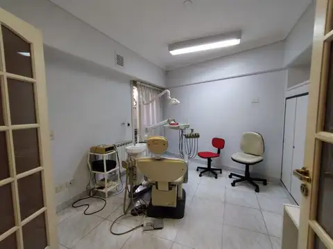 Casa en Alquiler con 1 cochera