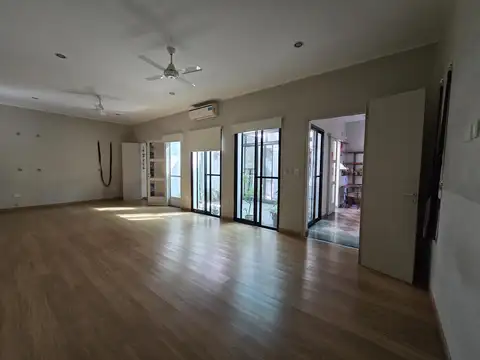 Casa interna con patio y terraza, No PH