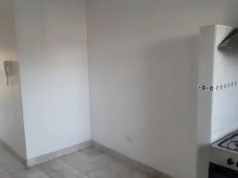 Depto Tipo Casa en Alquiler de 2 ambientes