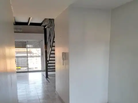 Ascasubi 5600, Piso 1