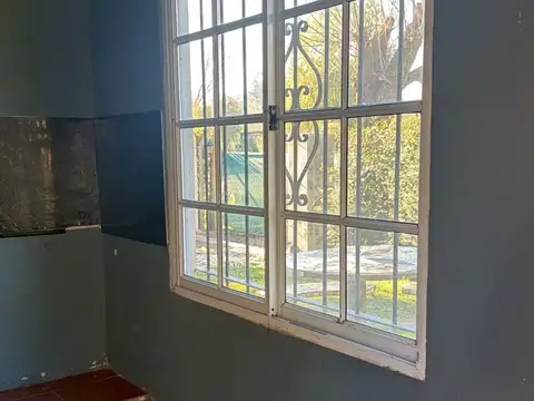 Casa 2 ambientes con 1 baño