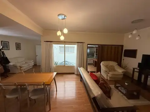 Departamento 5 ambientes con 2 baños