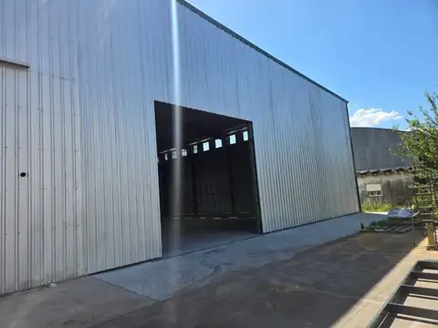 Galpón 840 m Parque I Alvear