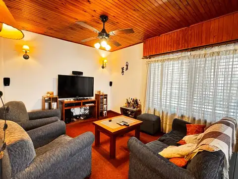 Depto Tipo Casa en Venta de 3 ambientes