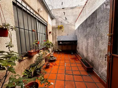 Depto Tipo Casa en Venta con 1 cocheras