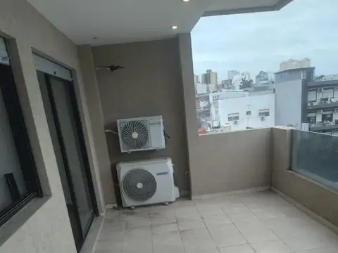 DEPARTAMENTO EN ALQUILER CON COCHERA