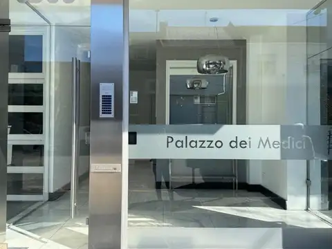 Depto 3 amb. moderno a la calle con balcón