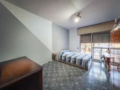VENTA/PERMUTA - Casa de 4 dormitorios. Azcuénaga, Rosario.