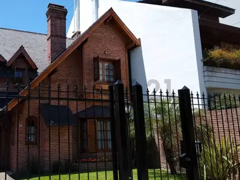 Pueyrredon 700, Piso 0