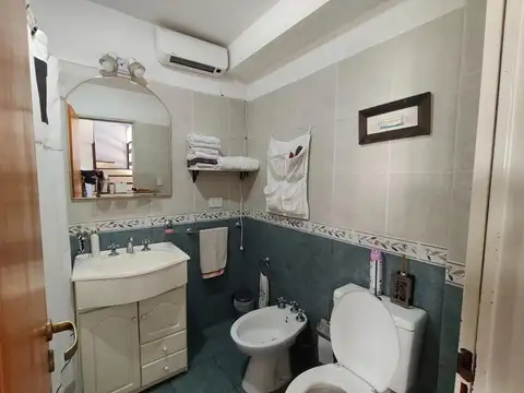 Depto Tipo Casa en Venta con 1 cocheras