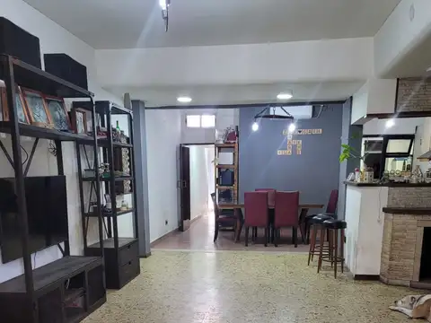 Casa 4 ambientes con 3 baños