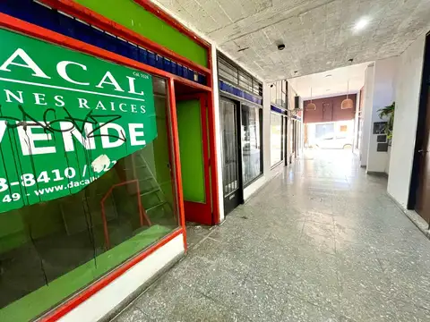 Local en Venta 40 años