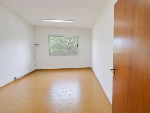 Oficina en Alquiler planta alta muy buena ubicación
