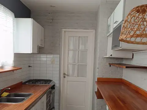 Depto Tipo Casa en Alquiler de 2 ambientes