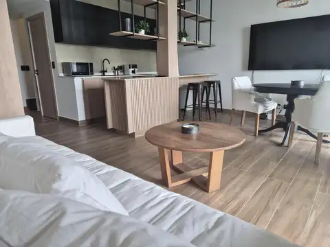 Departamento en Alquiler con 1 cocheras