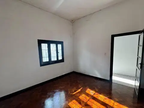 Depto Tipo Casa en Alquiler de 2 dormitorios