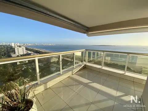 Venta Departamento 3 Dormitorios en suite - Primera Línea Mansa