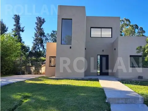 Exc Casa 4 amb en 2 pl c/piscina  S/lote 658 mts2  EN ALQUILER  BARRIO PRIVADO EL ENSUEÑO 