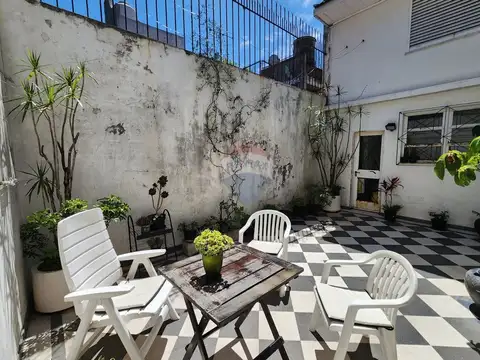 Casa en Venta c/ 4 dormitorios en Bernal Centro