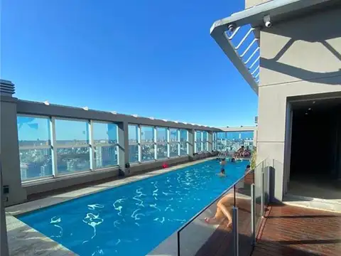  2 amb c/cochera. Torre de categoría, c/seguridad 24 hs, sum, pileta, solarium, parrillas, gym. Piso alto,  "Charlone esquina Federico Lacroze".