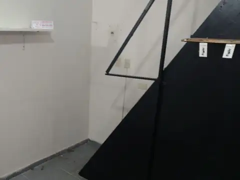 Local en Venta 50 años