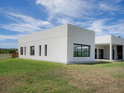 venta casa 4 ambientes barrio Aluen Ezeiza