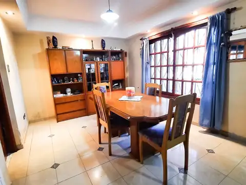 Casa en Venta en Berazategui, USD 115.000