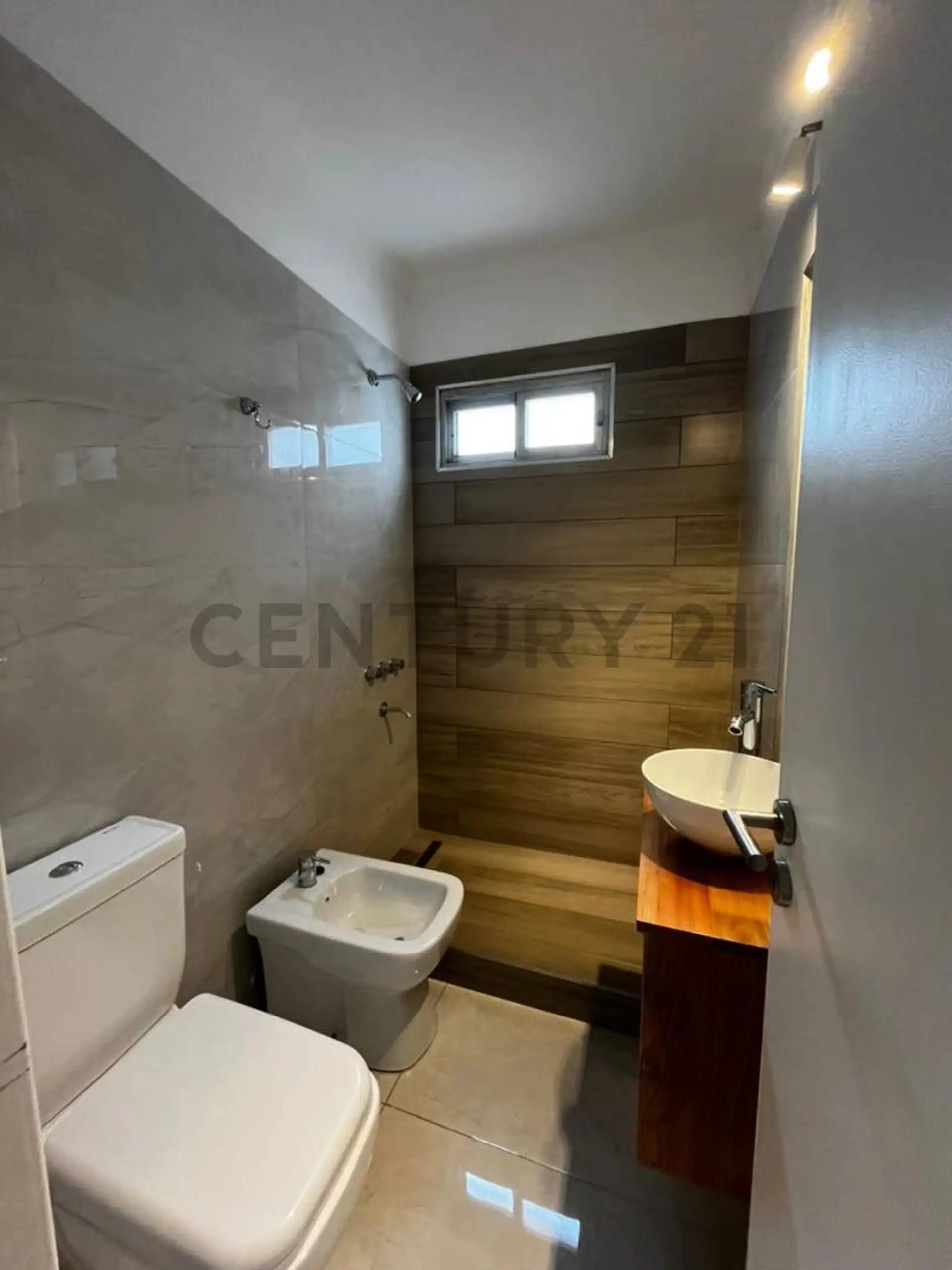 Venta departamento 2 ambientes reciclado en La Perla